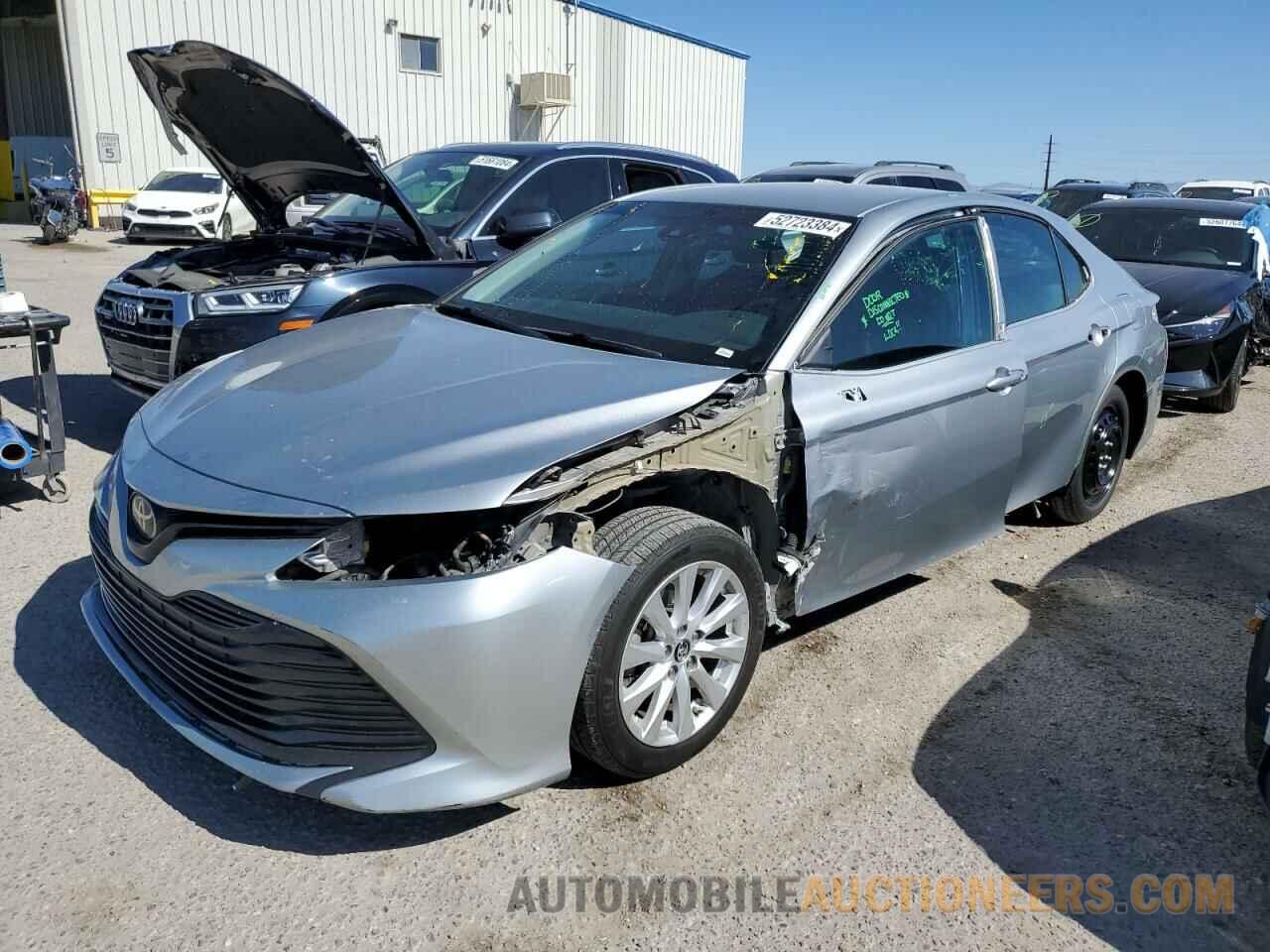 4T1B11HK5JU071055 TOYOTA CAMRY 2018