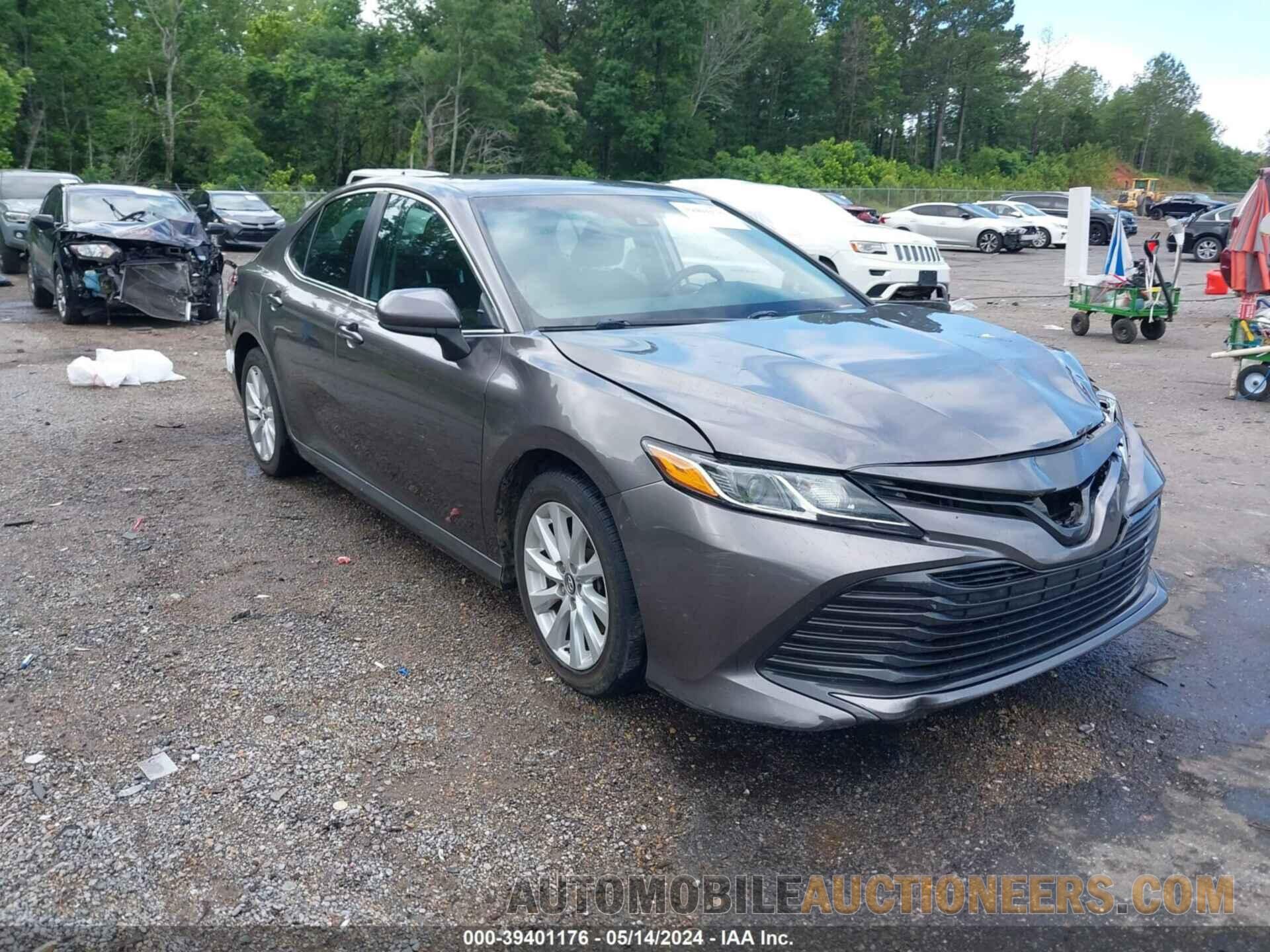 4T1B11HK5JU074862 TOYOTA CAMRY 2018