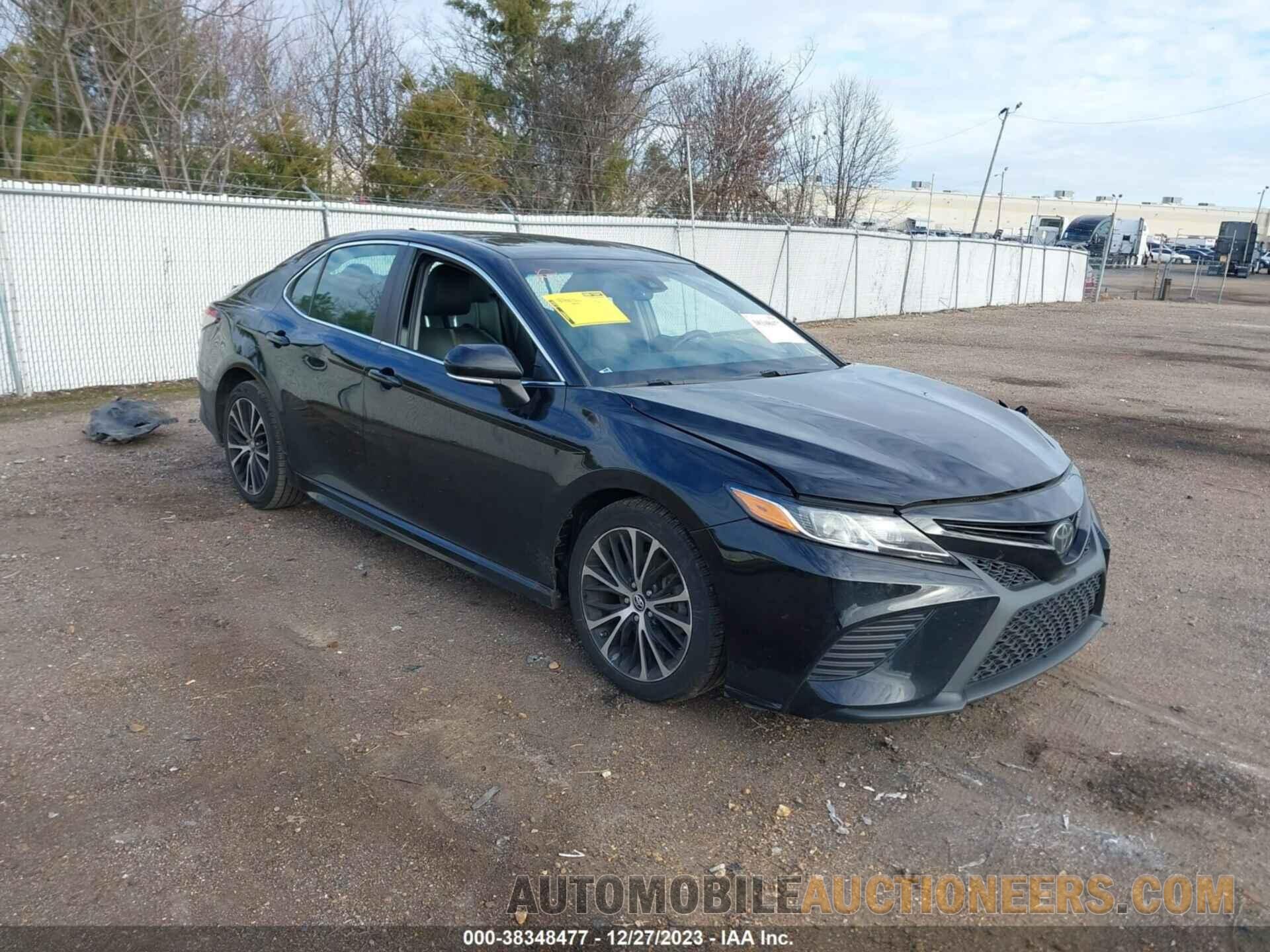 4T1B11HK5JU079334 TOYOTA CAMRY 2018