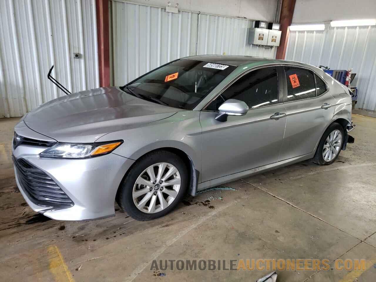 4T1B11HK5JU080399 TOYOTA CAMRY 2018