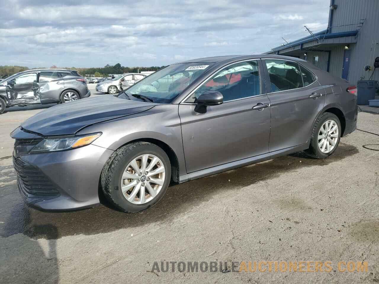 4T1B11HK5JU094190 TOYOTA CAMRY 2018