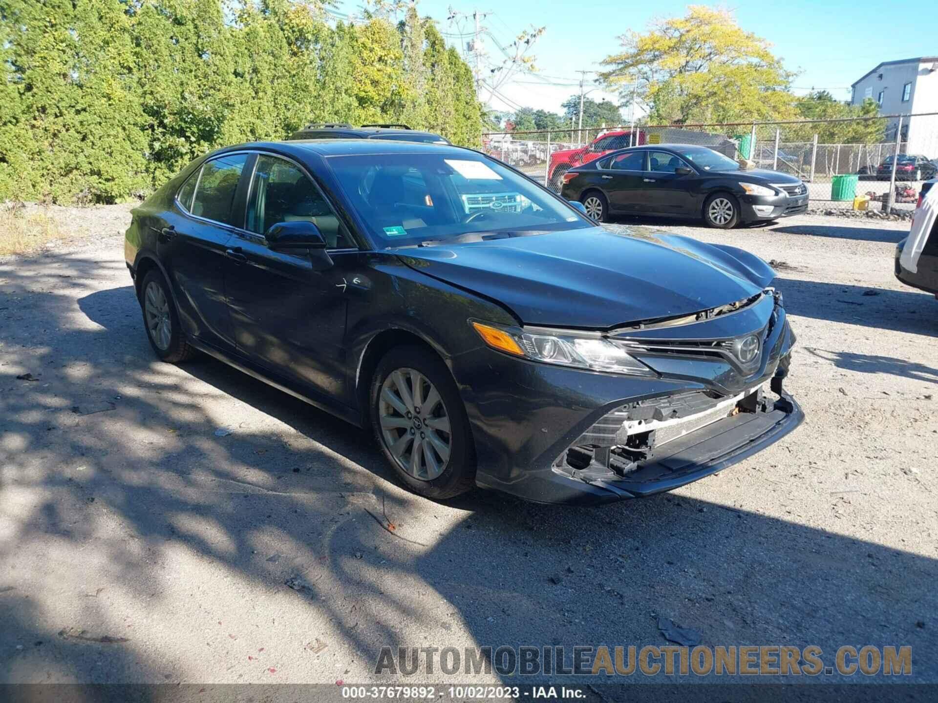 4T1B11HK5JU095145 TOYOTA CAMRY 2018