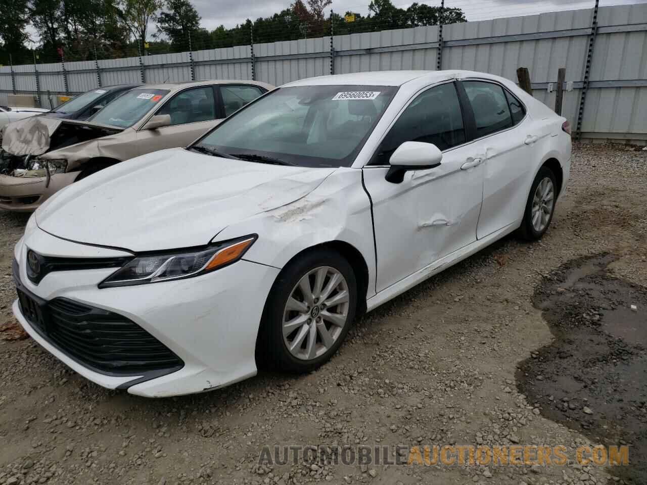 4T1B11HK5JU101204 TOYOTA CAMRY 2018