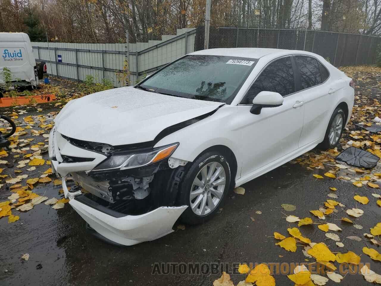 4T1B11HK5JU101476 TOYOTA CAMRY 2018