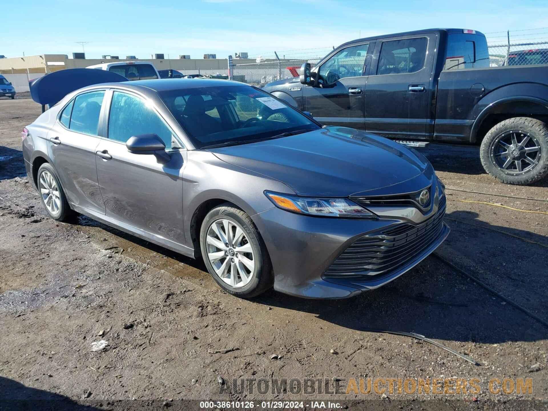 4T1B11HK5JU102398 TOYOTA CAMRY 2018