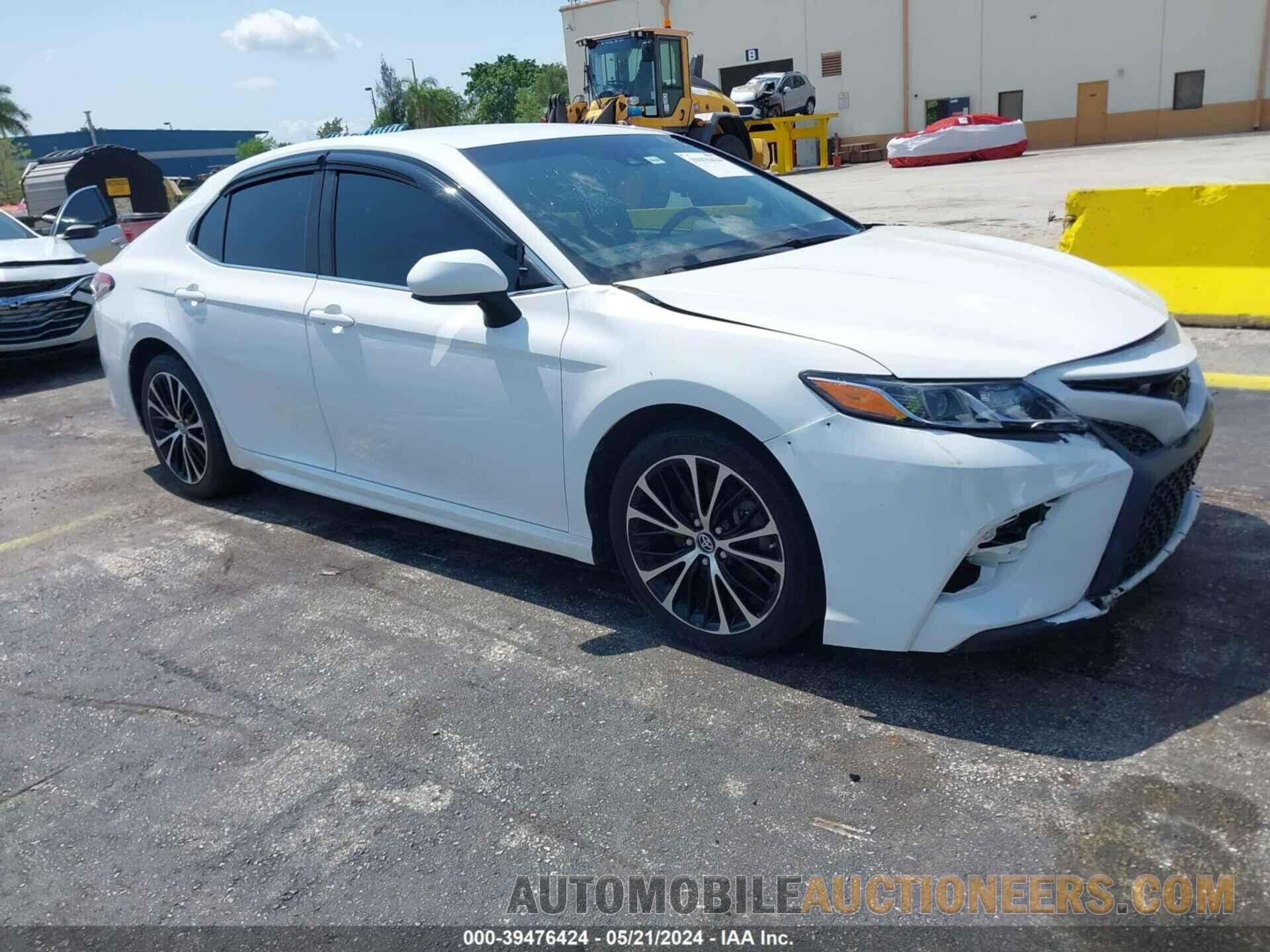 4T1B11HK5JU102790 TOYOTA CAMRY 2018