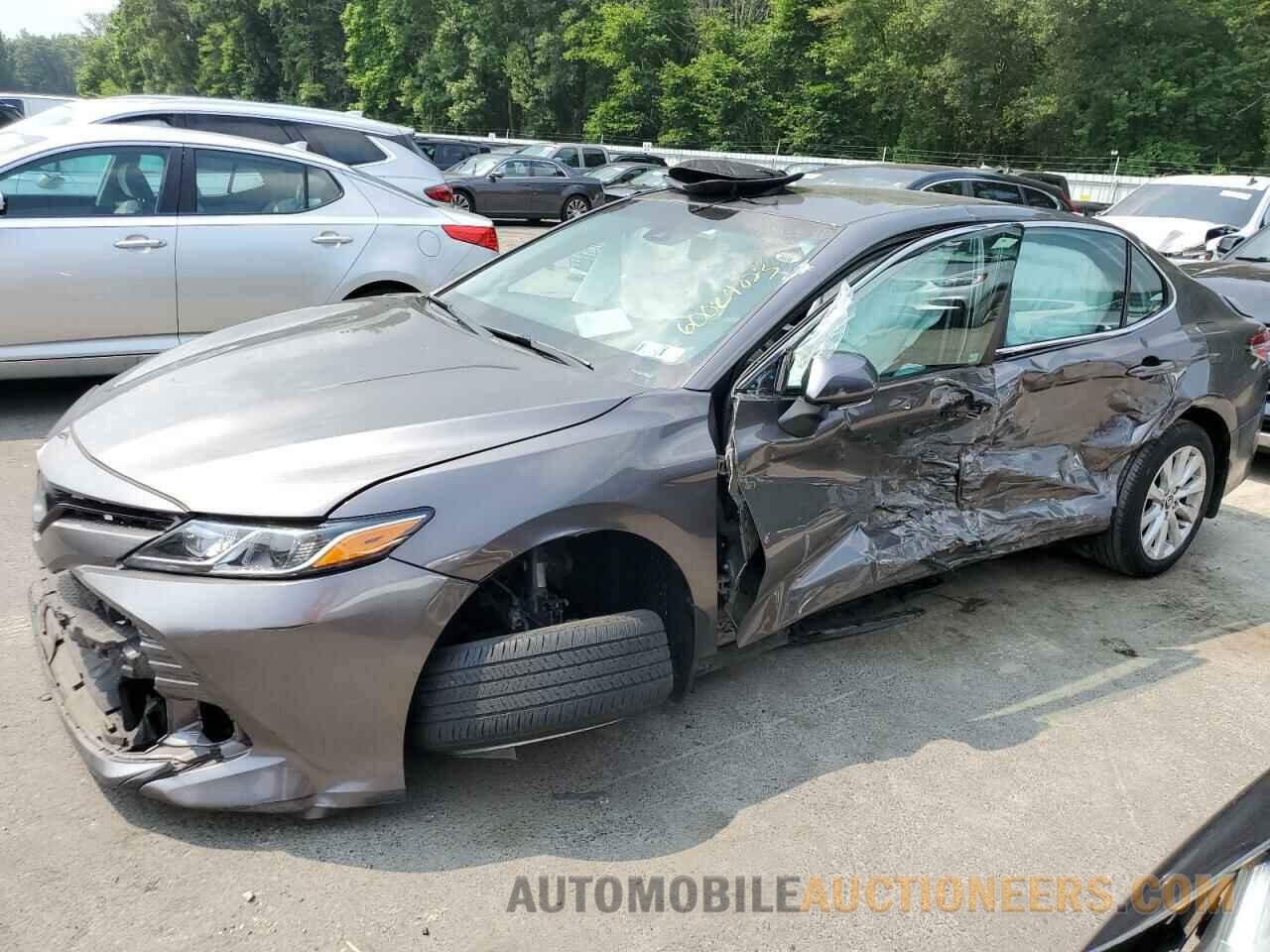 4T1B11HK5JU103874 TOYOTA CAMRY 2018