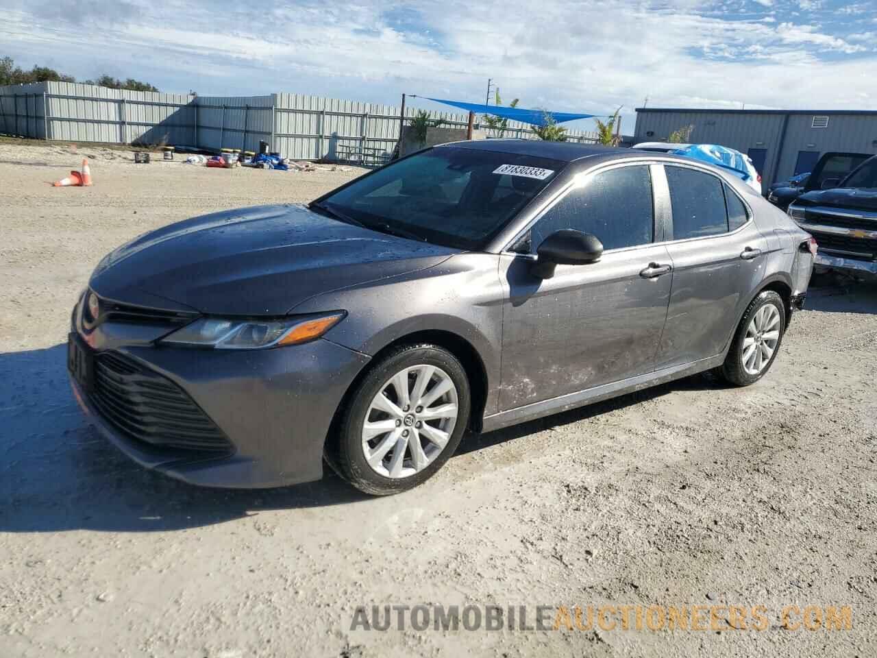 4T1B11HK5JU105804 TOYOTA CAMRY 2018