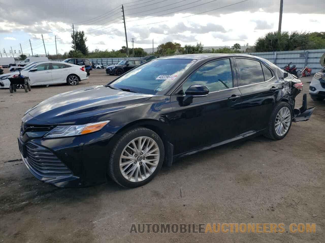 4T1B11HK5JU107486 TOYOTA CAMRY 2018