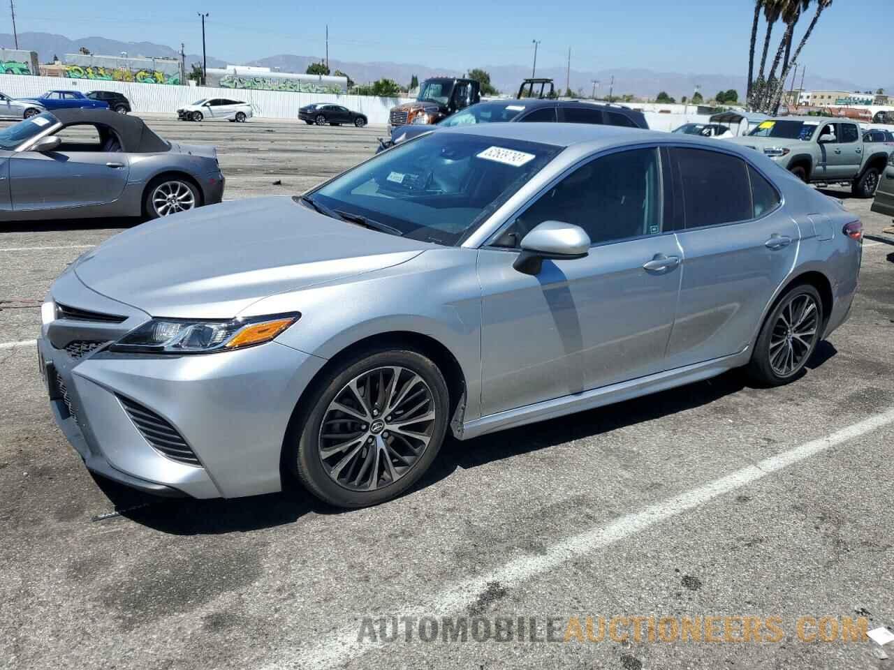 4T1B11HK5JU107746 TOYOTA CAMRY 2018