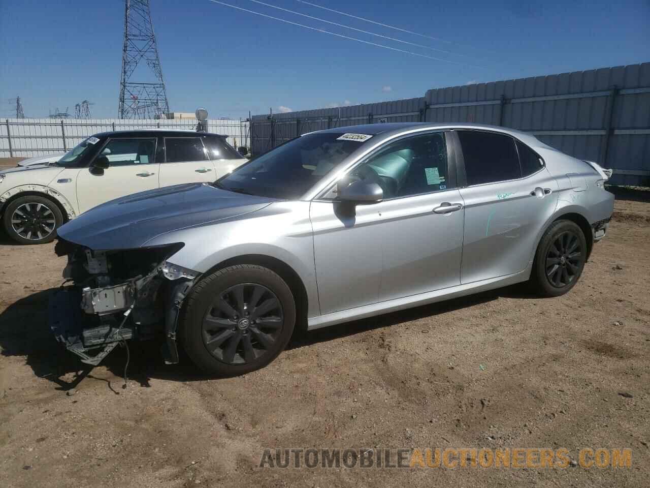 4T1B11HK5JU124840 TOYOTA CAMRY 2018