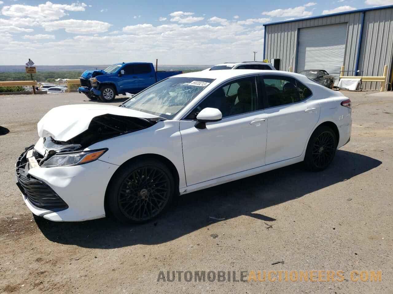 4T1B11HK5JU134462 TOYOTA CAMRY 2018