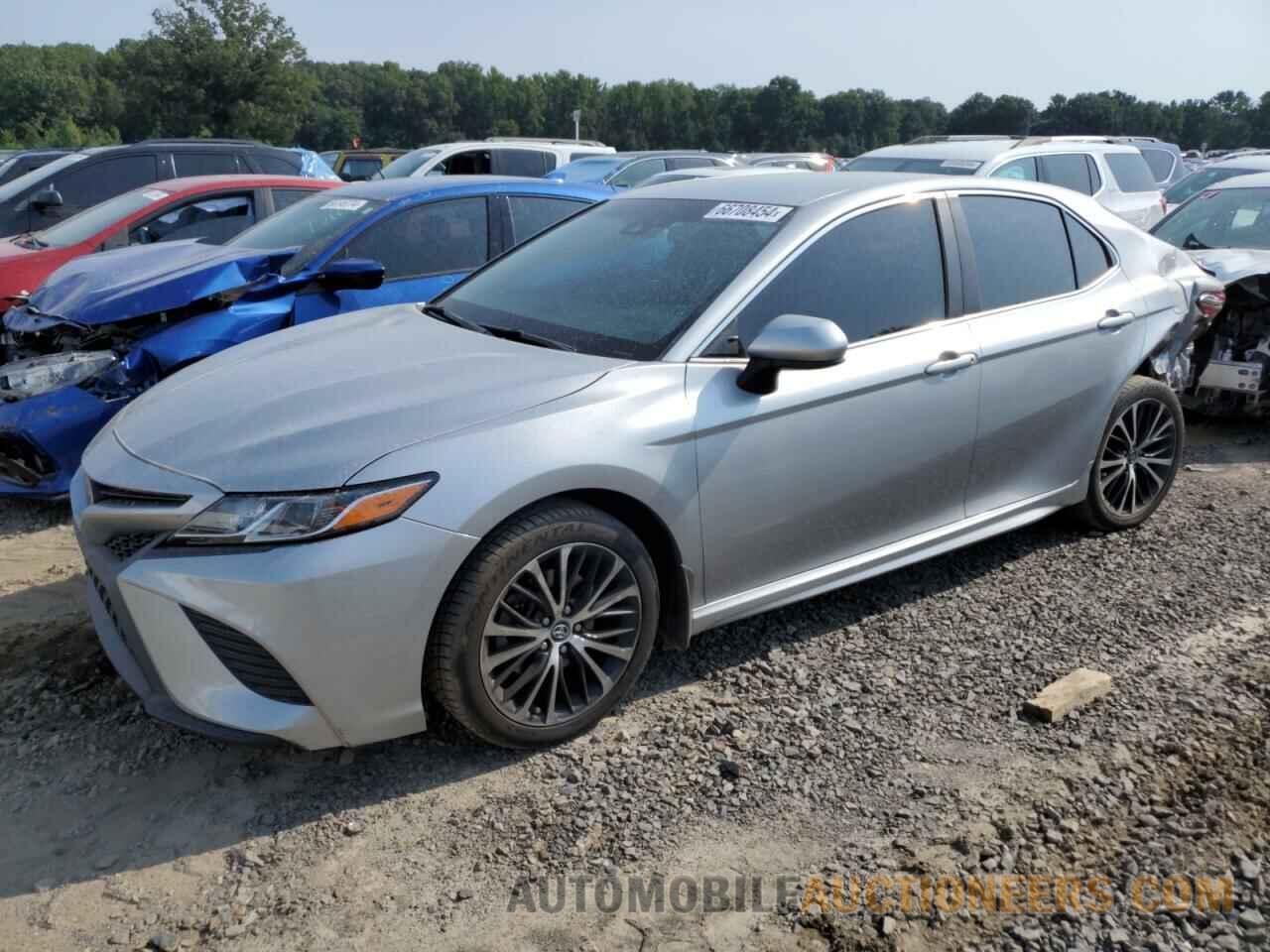 4T1B11HK5JU143064 TOYOTA CAMRY 2018