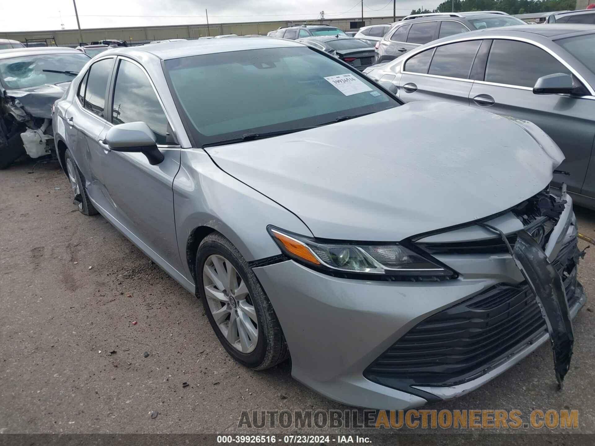 4T1B11HK5JU145204 TOYOTA CAMRY 2018