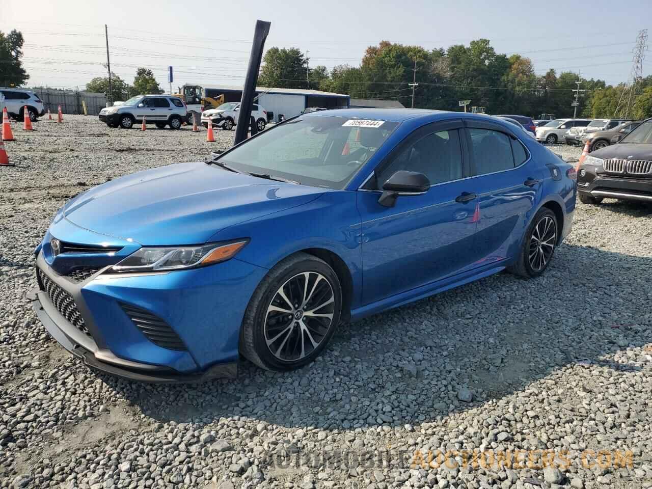 4T1B11HK5JU147308 TOYOTA CAMRY 2018