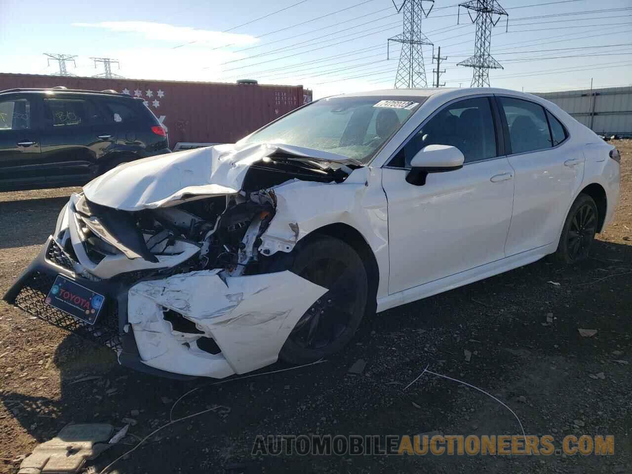 4T1B11HK5JU148183 TOYOTA CAMRY 2018