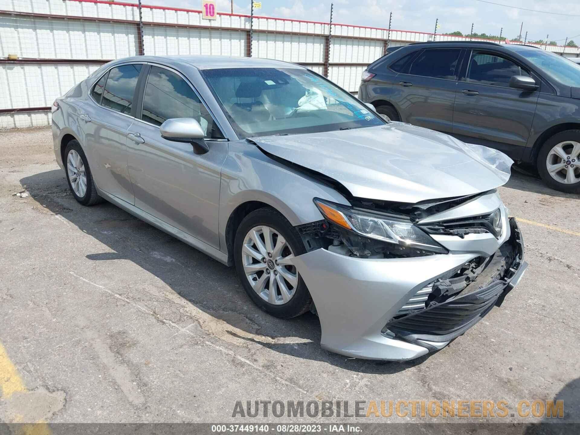 4T1B11HK5JU150189 TOYOTA CAMRY 2018