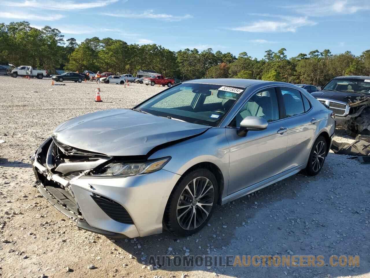 4T1B11HK5JU150726 TOYOTA CAMRY 2018