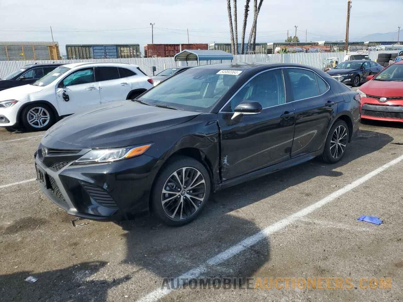 4T1B11HK5JU153531 TOYOTA CAMRY 2018