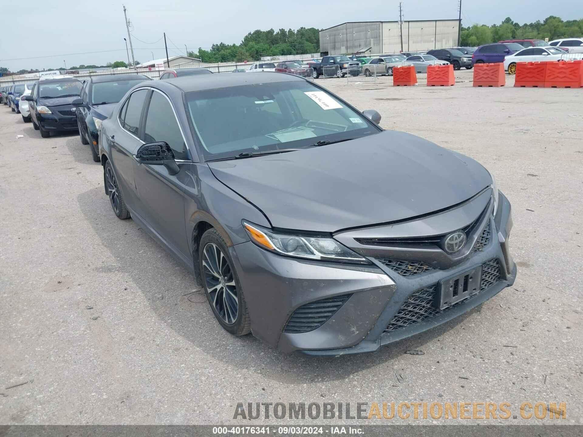 4T1B11HK5JU155814 TOYOTA CAMRY 2018