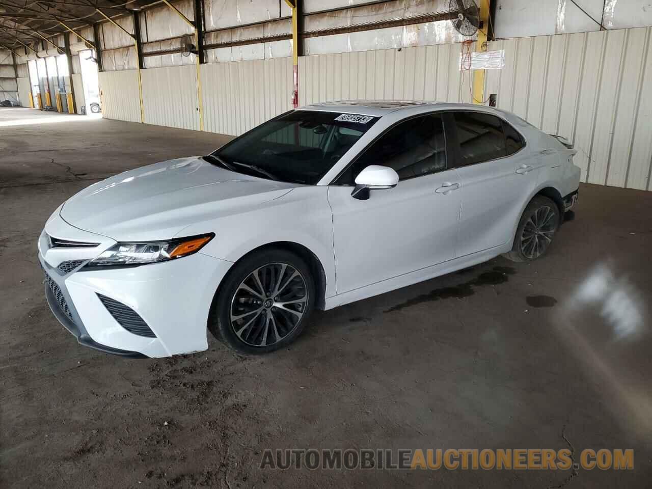 4T1B11HK5JU156722 TOYOTA CAMRY 2018