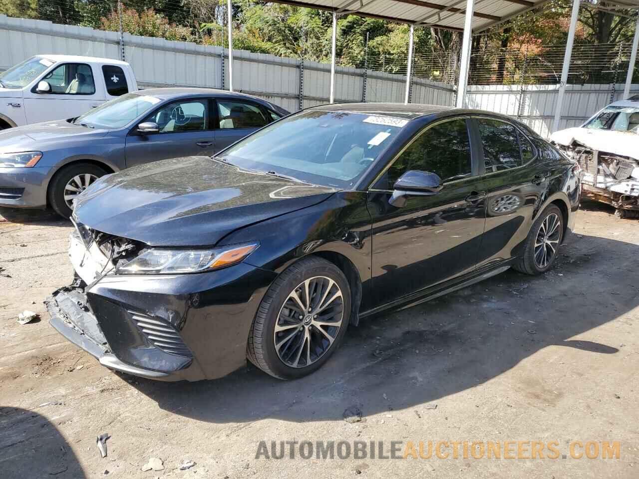 4T1B11HK5JU158177 TOYOTA CAMRY 2018