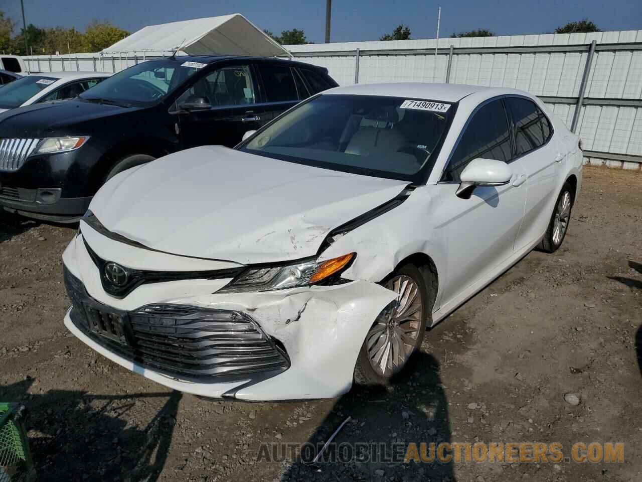 4T1B11HK5JU502770 TOYOTA CAMRY 2018