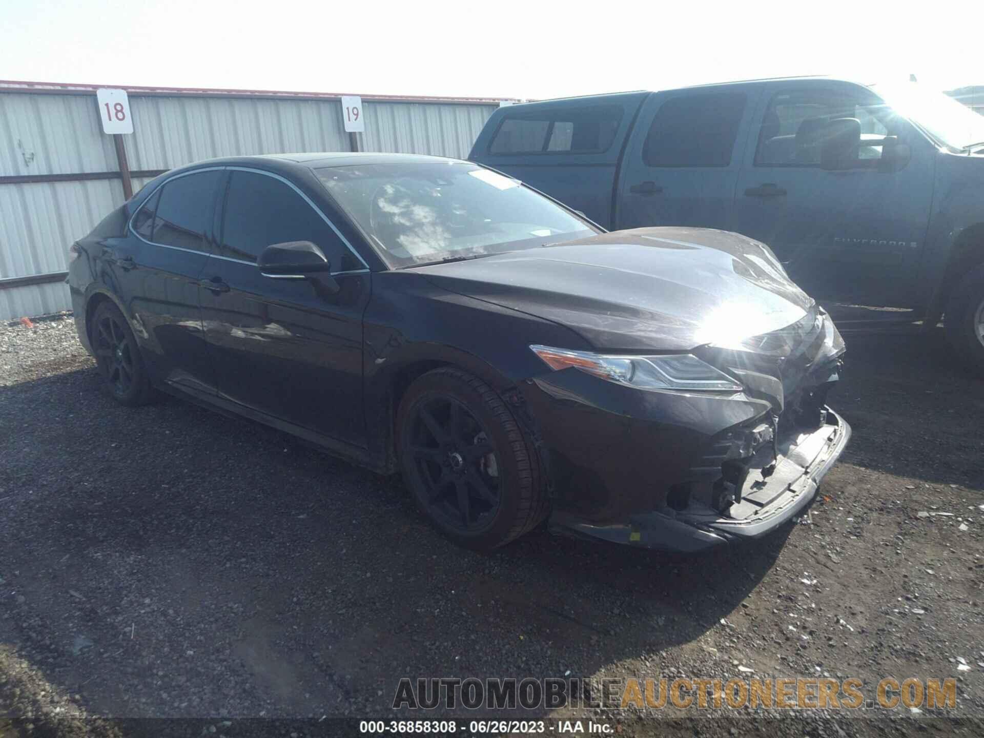 4T1B11HK5JU506706 TOYOTA CAMRY 2018