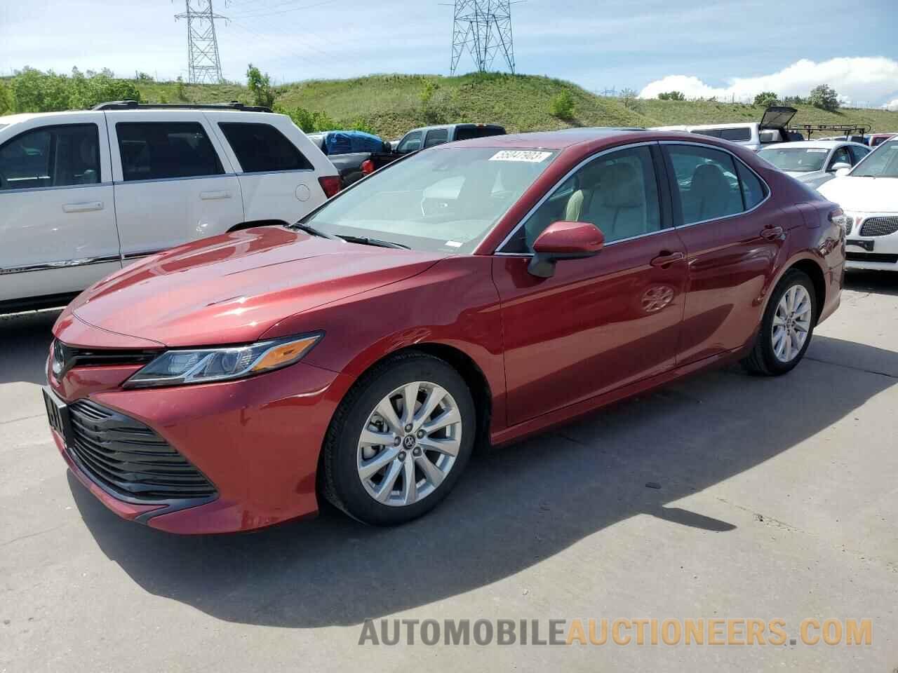 4T1B11HK5JU520847 TOYOTA CAMRY 2018