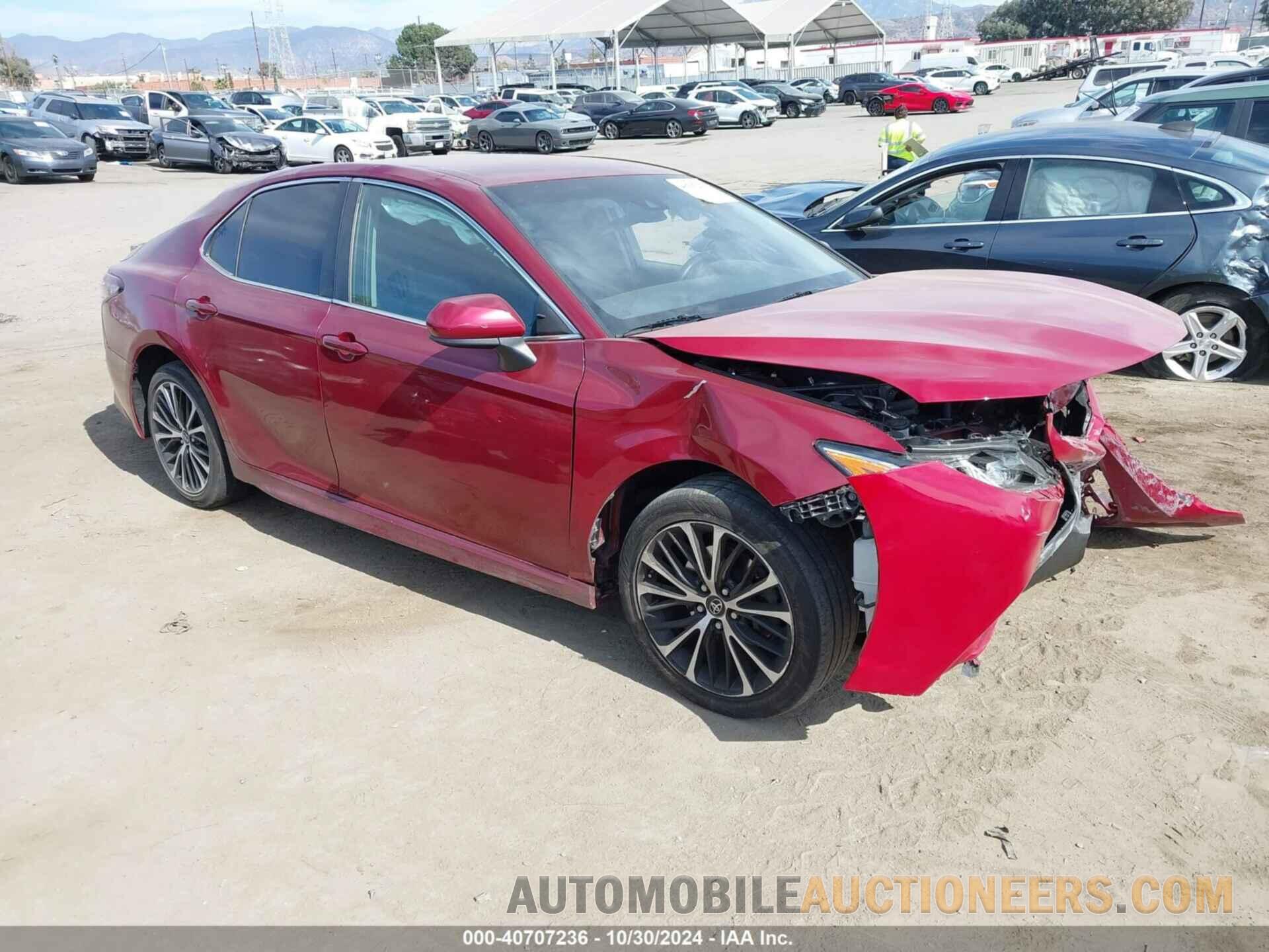 4T1B11HK5JU521612 TOYOTA CAMRY 2018