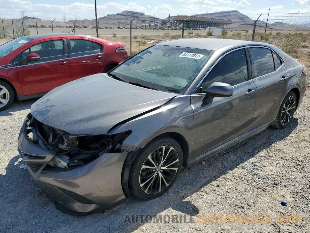 4T1B11HK5JU522176 TOYOTA CAMRY 2018