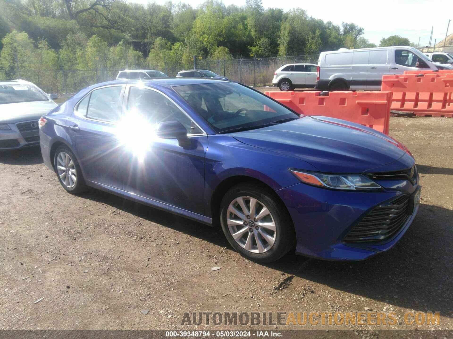 4T1B11HK5JU524784 TOYOTA CAMRY 2018