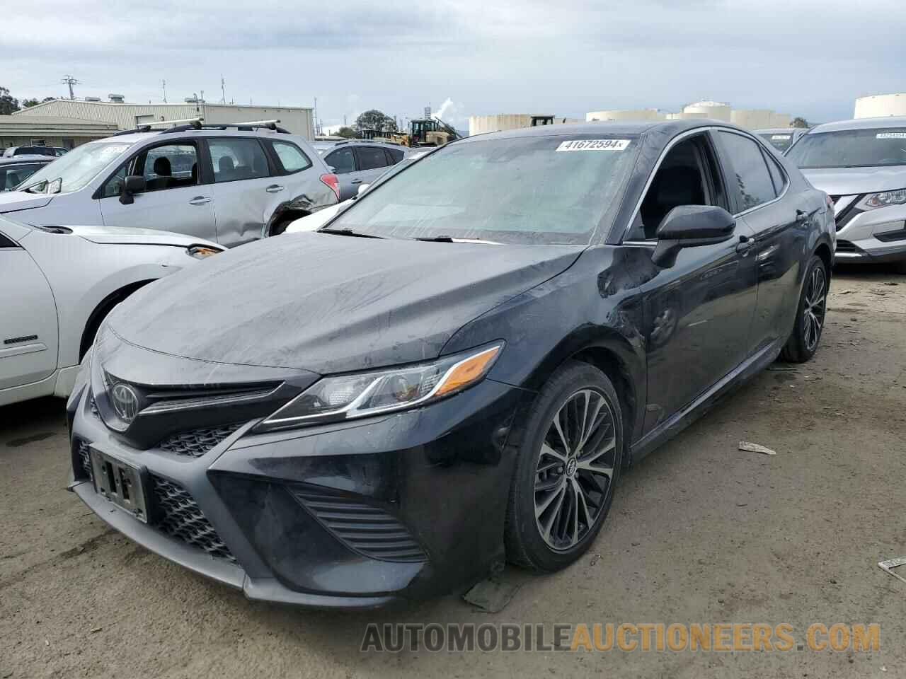 4T1B11HK5JU534358 TOYOTA CAMRY 2018