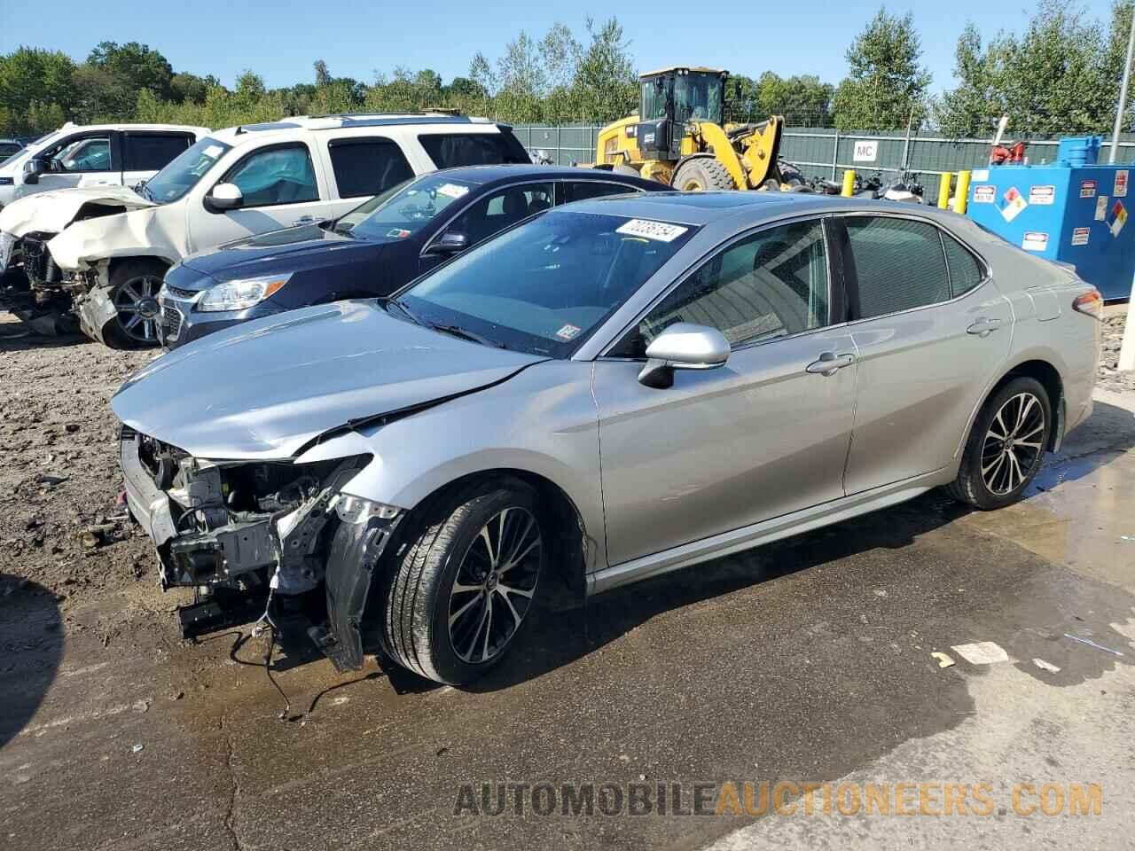 4T1B11HK5JU537616 TOYOTA CAMRY 2018