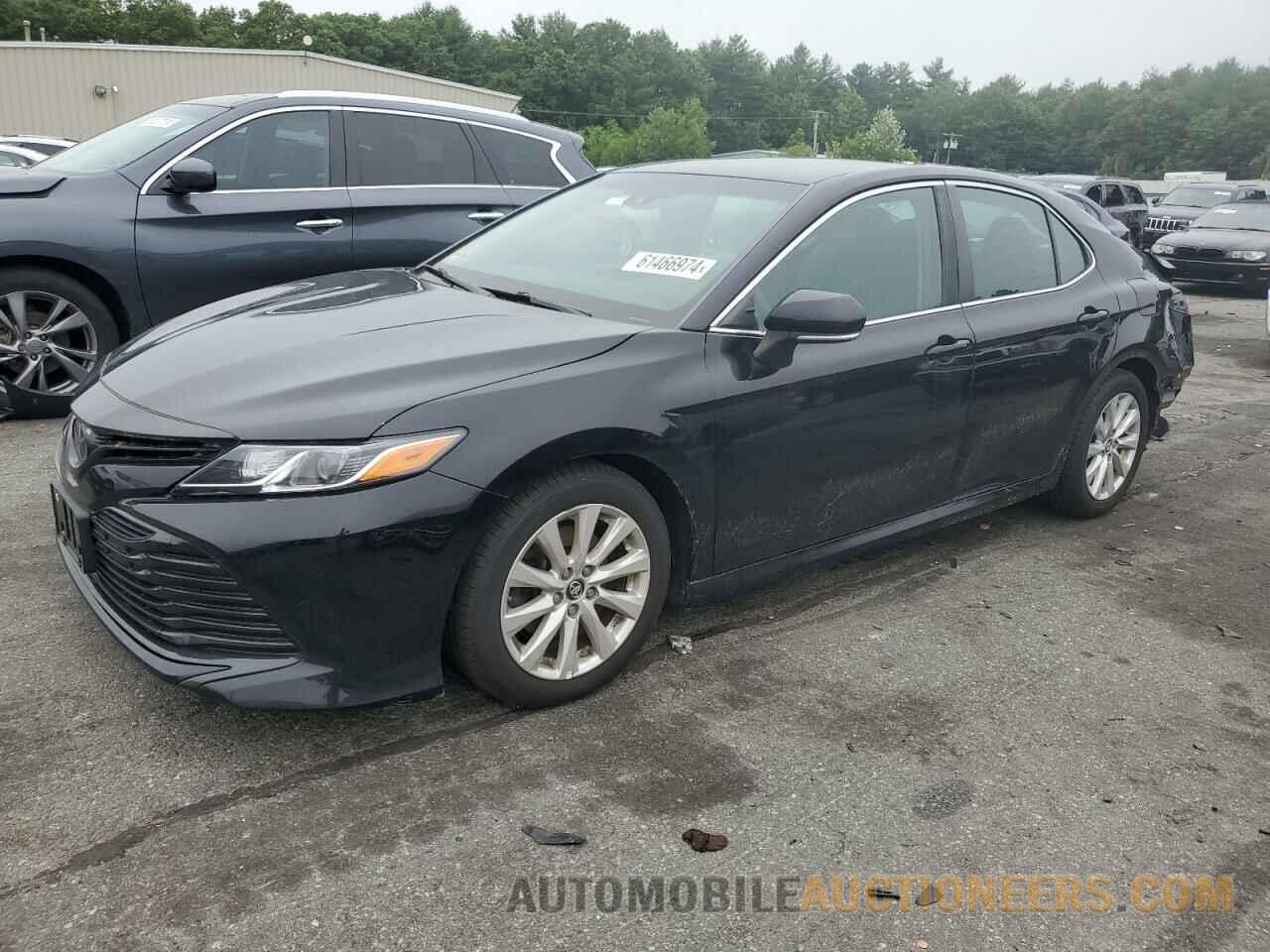 4T1B11HK5JU542640 TOYOTA CAMRY 2018