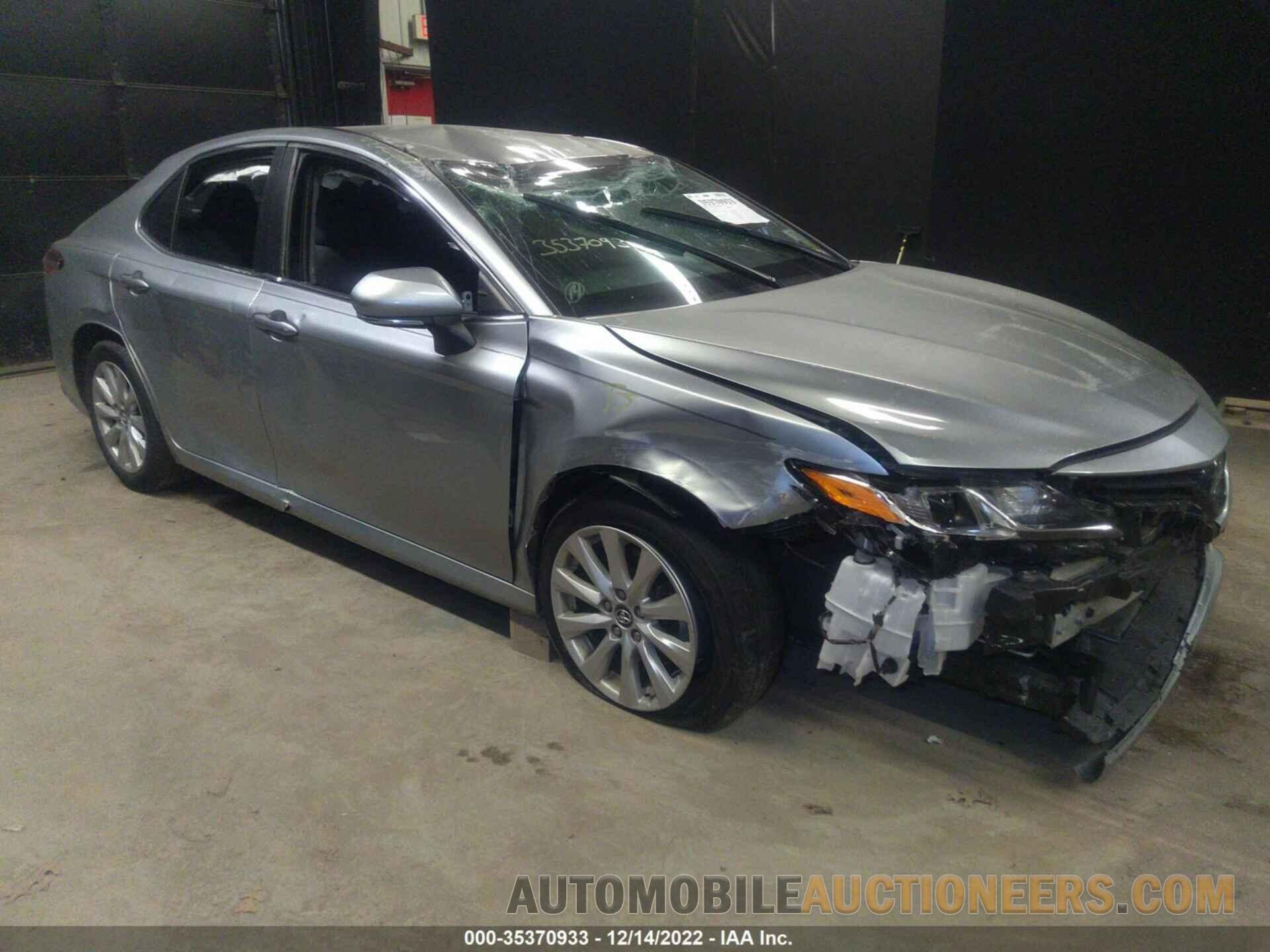 4T1B11HK5JU544534 TOYOTA CAMRY 2018