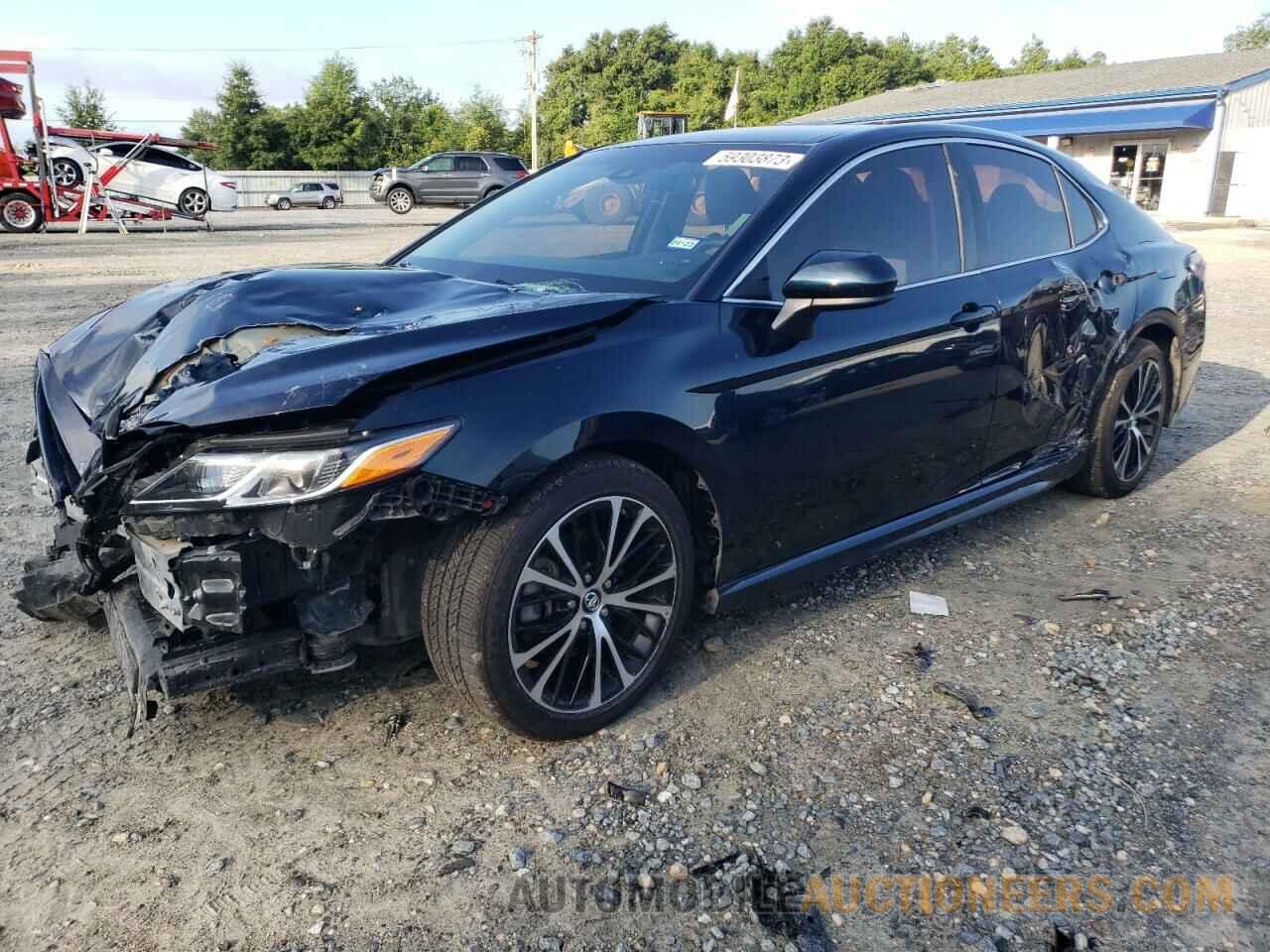 4T1B11HK5JU545666 TOYOTA CAMRY 2018