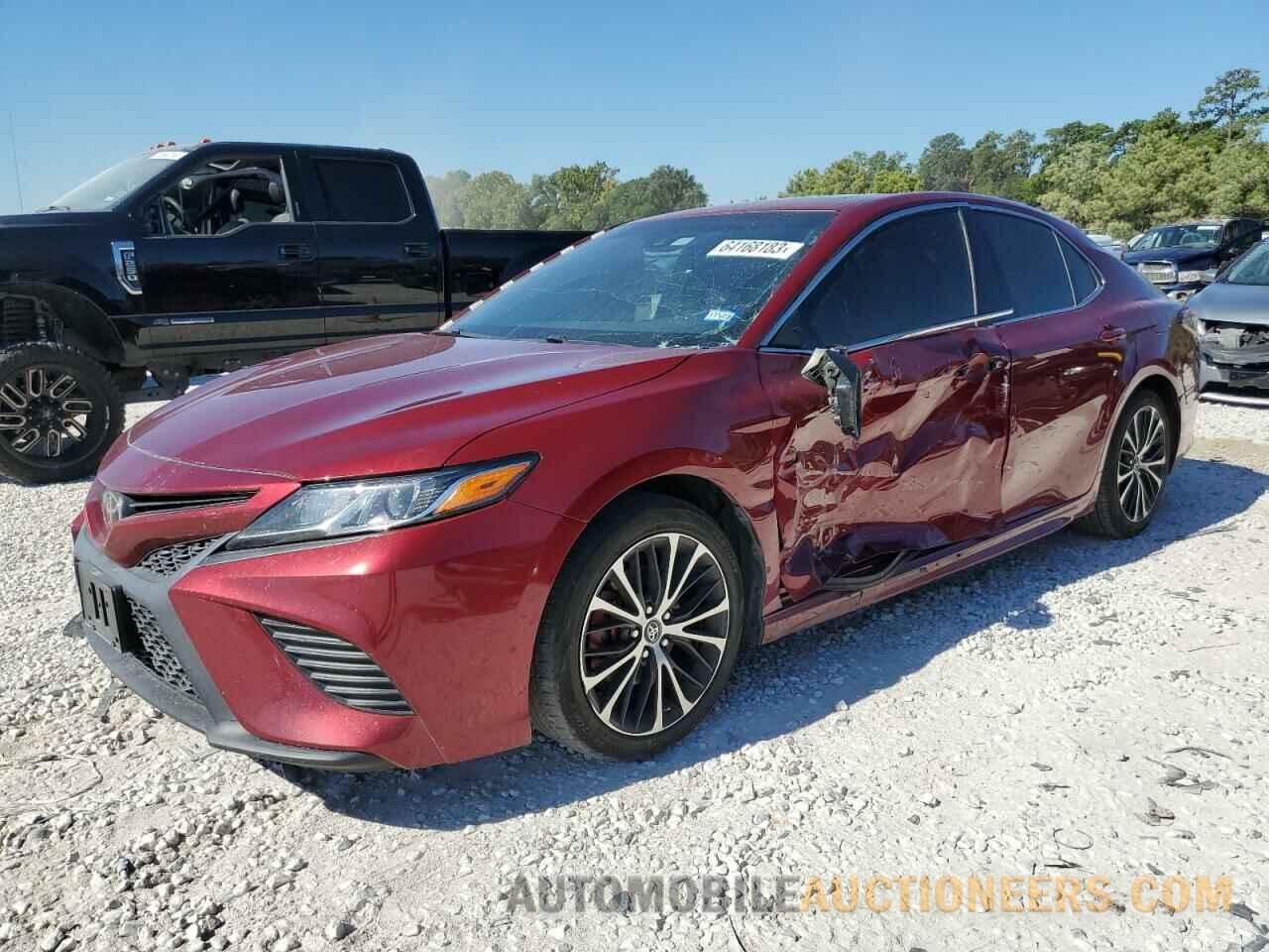 4T1B11HK5JU545988 TOYOTA CAMRY 2018