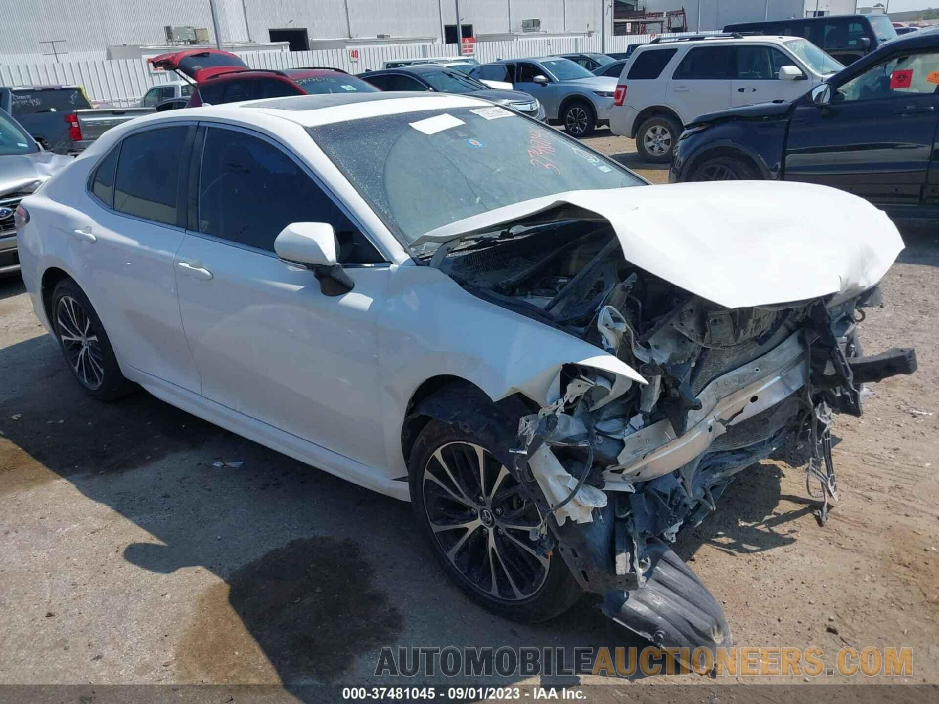 4T1B11HK5JU546199 TOYOTA CAMRY 2018