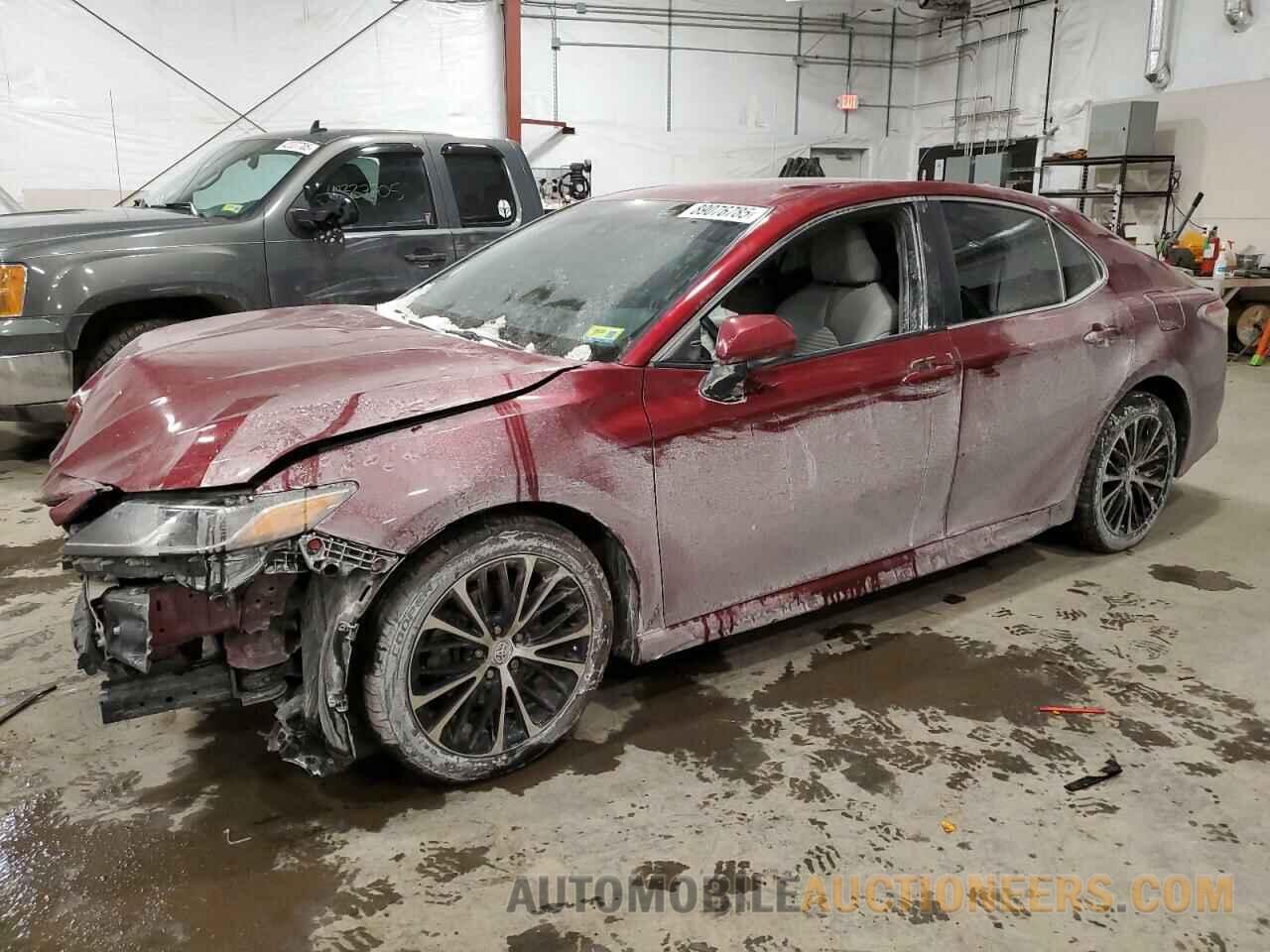 4T1B11HK5JU546445 TOYOTA CAMRY 2018