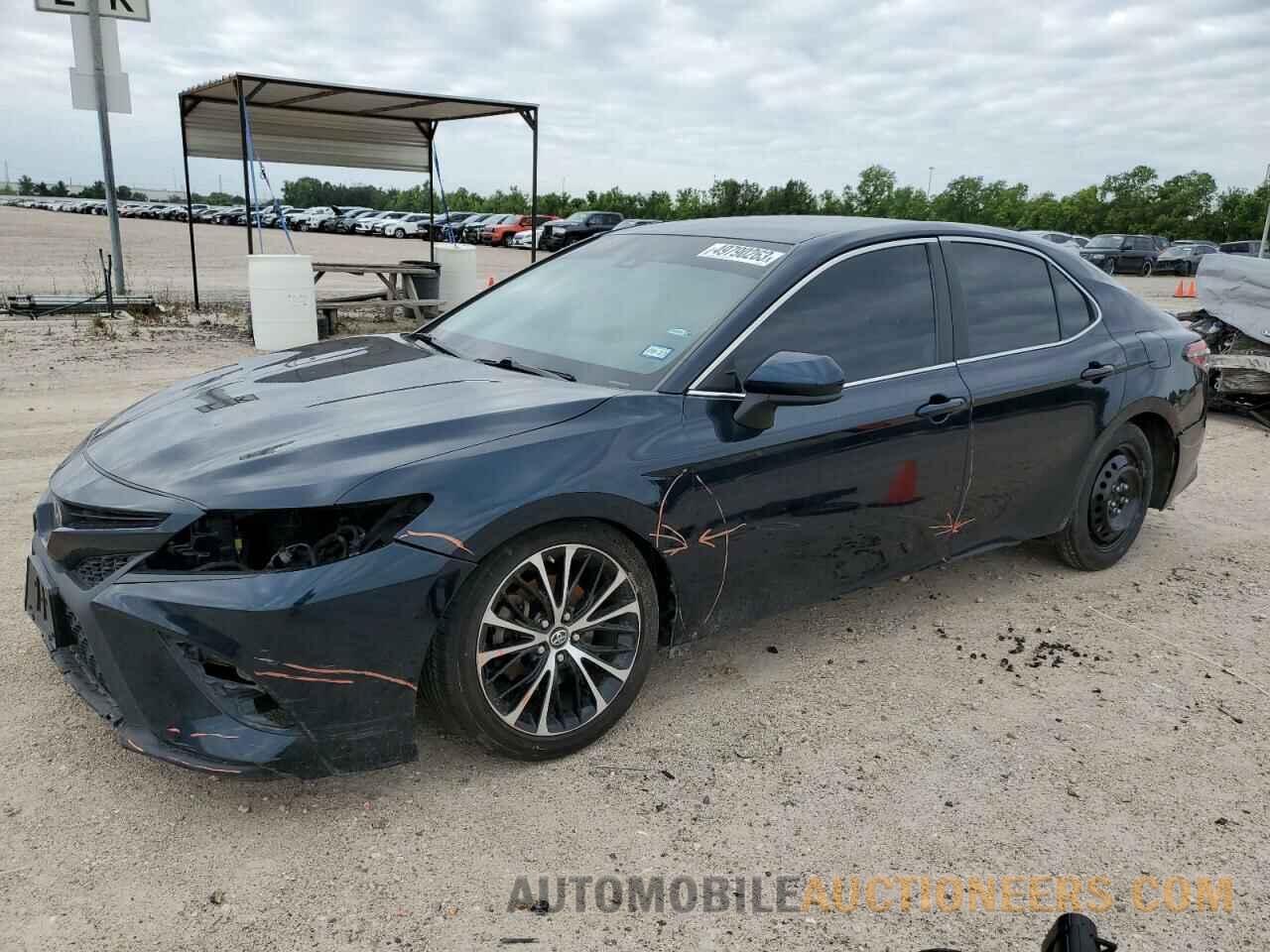 4T1B11HK5JU550236 TOYOTA CAMRY 2018