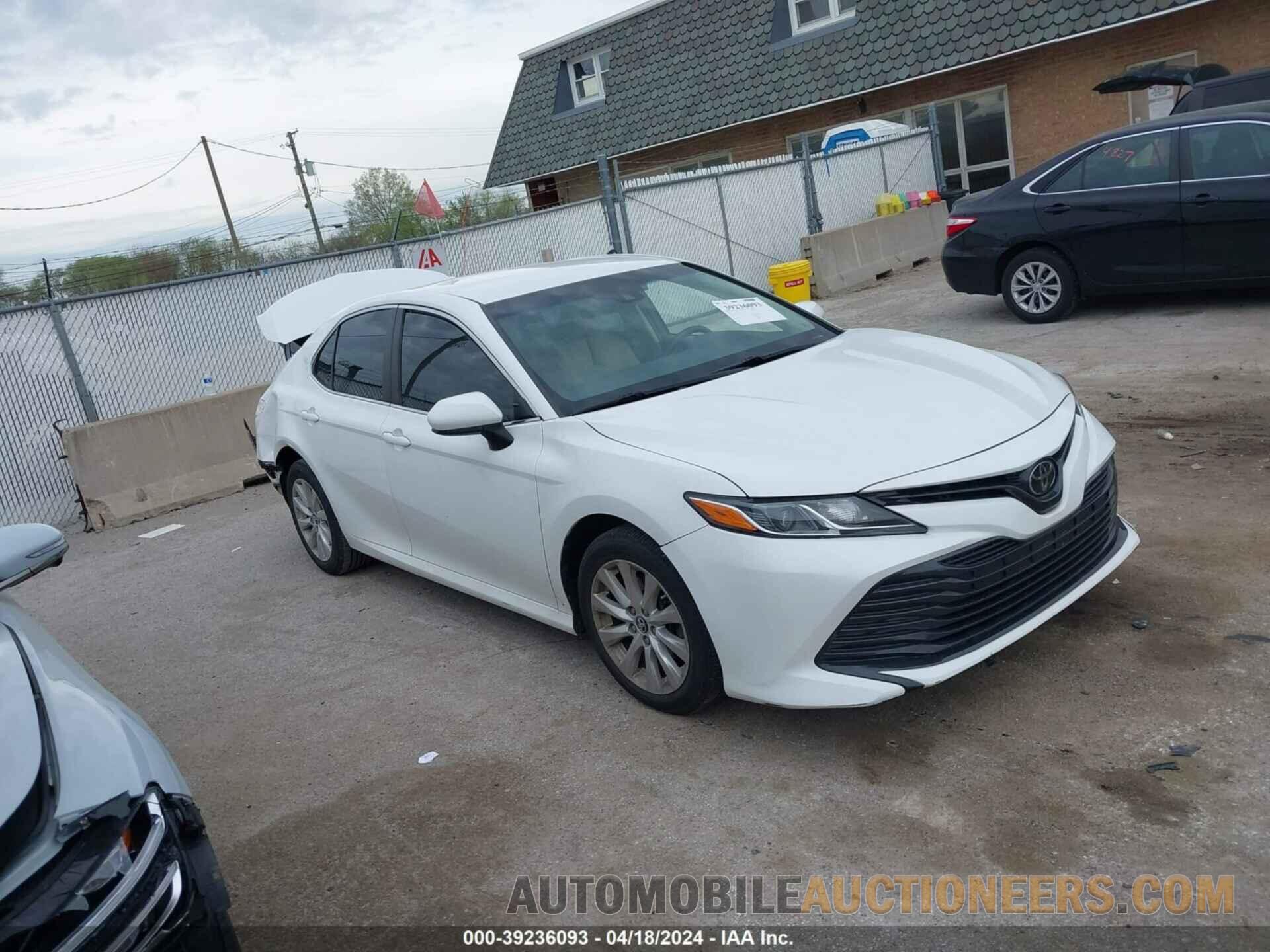 4T1B11HK5JU552987 TOYOTA CAMRY 2018