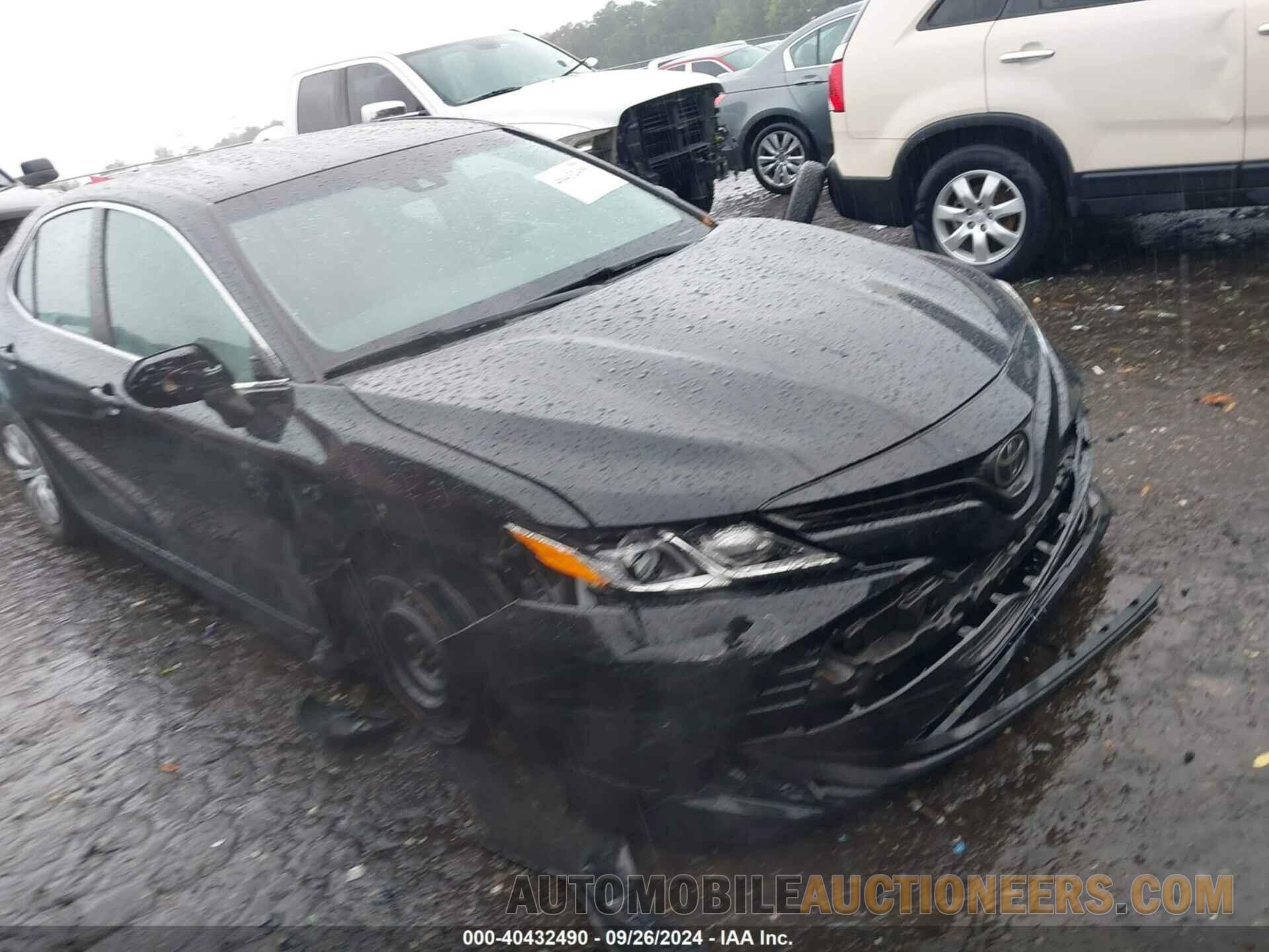 4T1B11HK5JU553508 TOYOTA CAMRY 2018