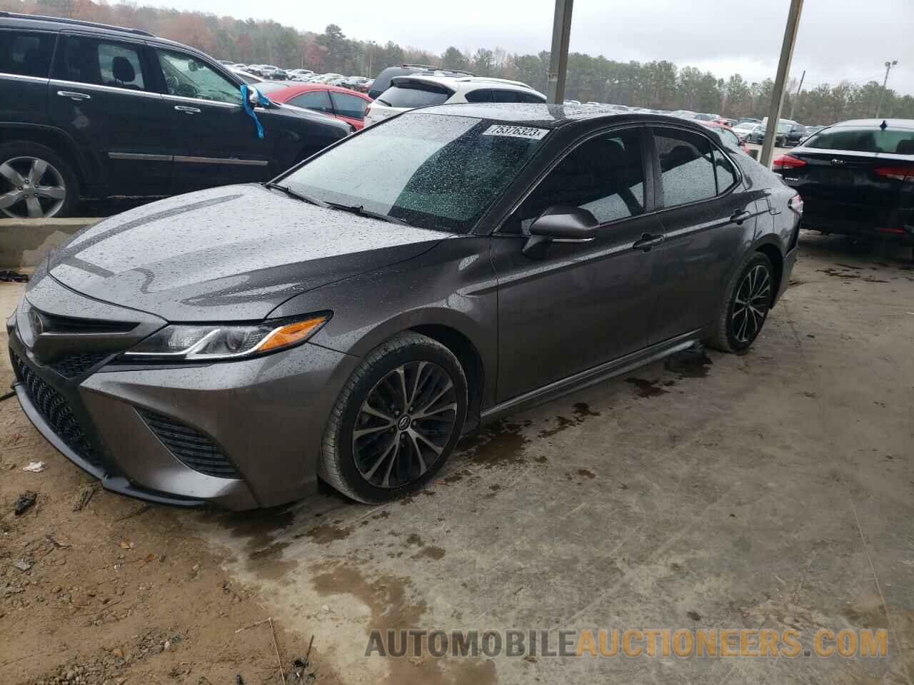 4T1B11HK5JU554660 TOYOTA CAMRY 2018