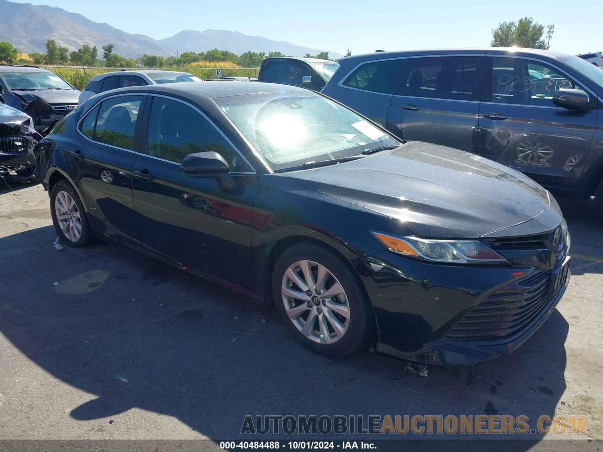 4T1B11HK5JU557459 TOYOTA CAMRY 2018