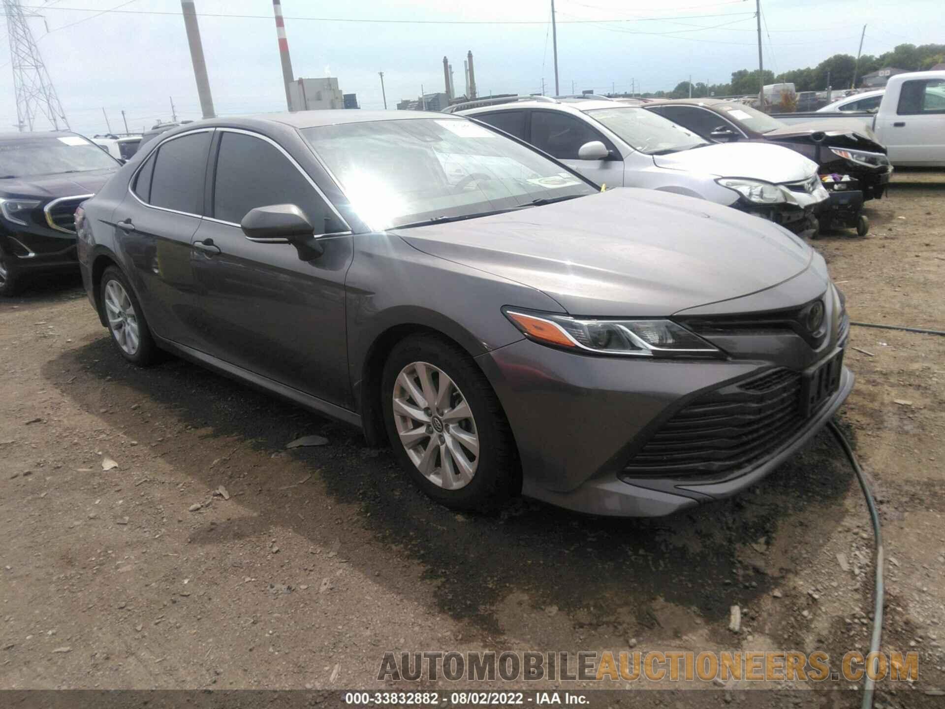 4T1B11HK5JU558031 TOYOTA CAMRY 2018