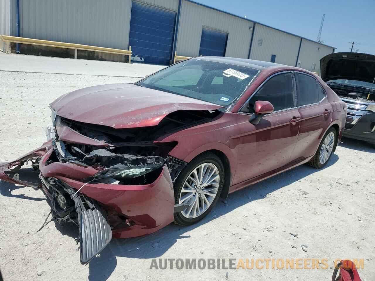 4T1B11HK5JU558952 TOYOTA CAMRY 2018