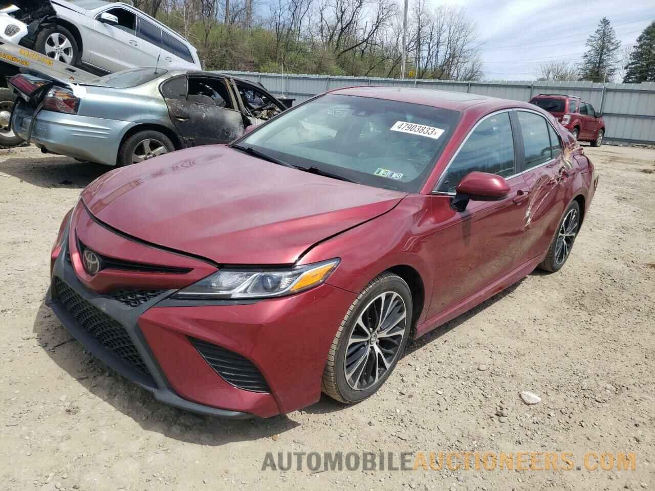 4T1B11HK5JU566663 TOYOTA CAMRY 2018