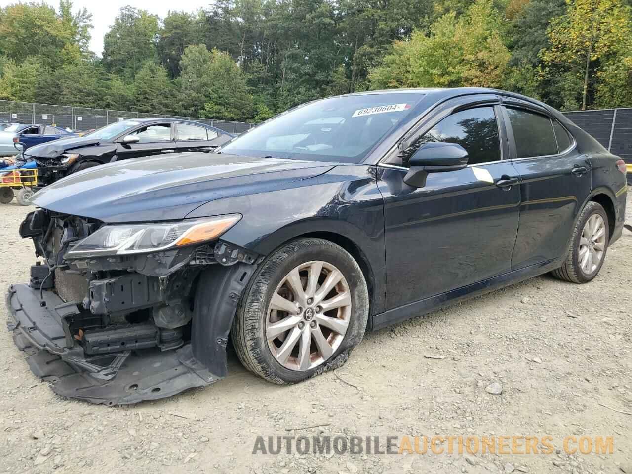 4T1B11HK5JU567747 TOYOTA CAMRY 2018