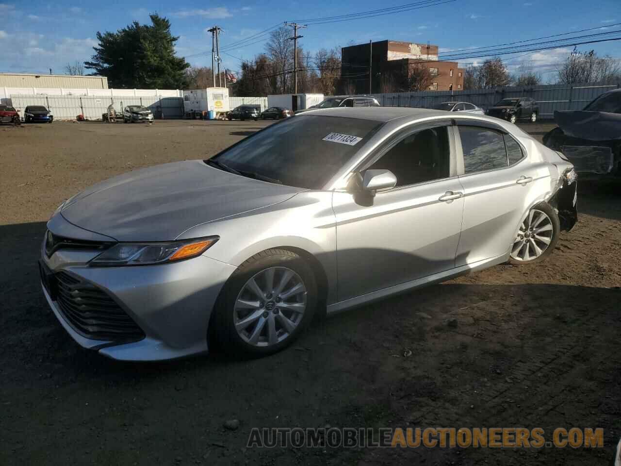 4T1B11HK5JU567893 TOYOTA CAMRY 2018